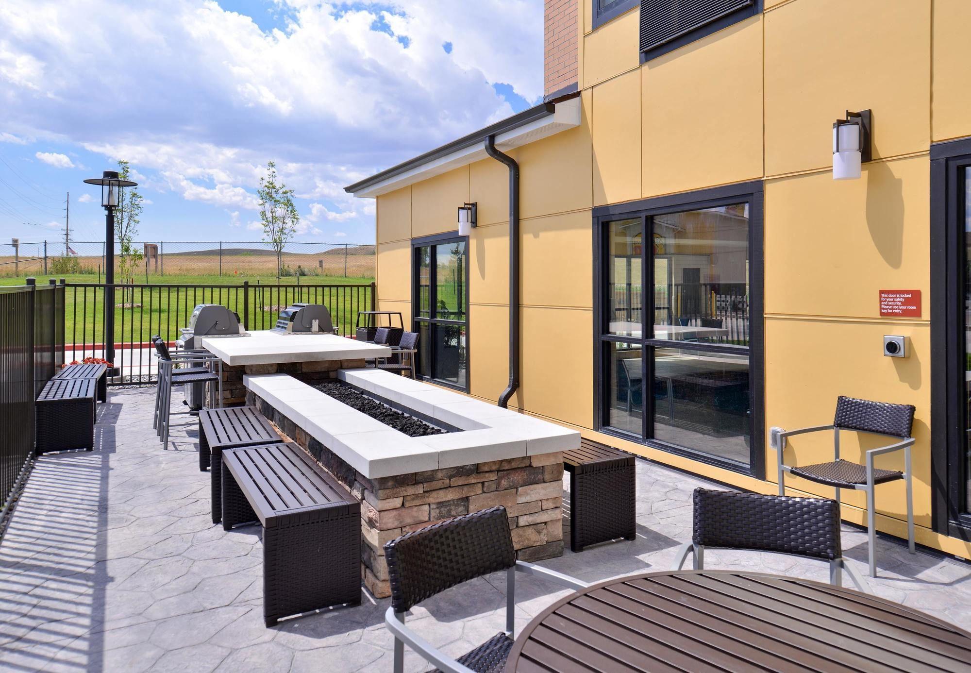 Towneplace Suites By Marriott Gillette Exterior photo